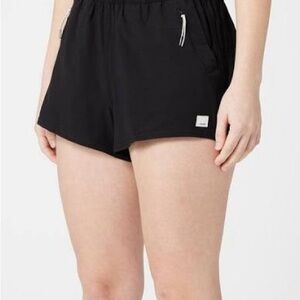 VUORI - Women's Black Dash Shorts - size M